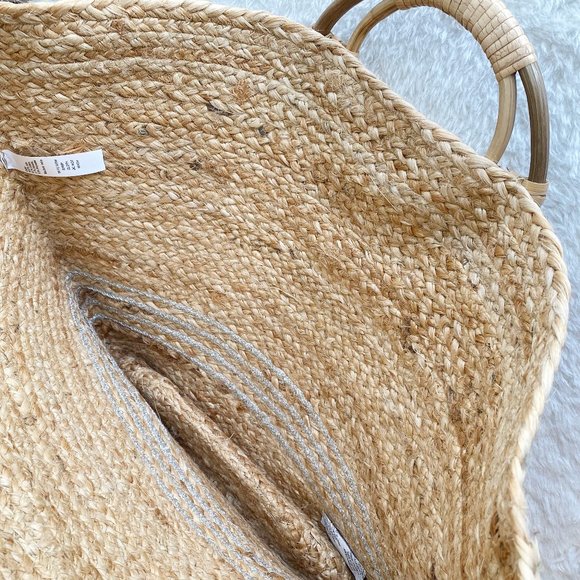 Mallis Women's Straw Tote Bag, Round Wooden Handle, Beach Bag, Metallic Details - Picture 5 of 10